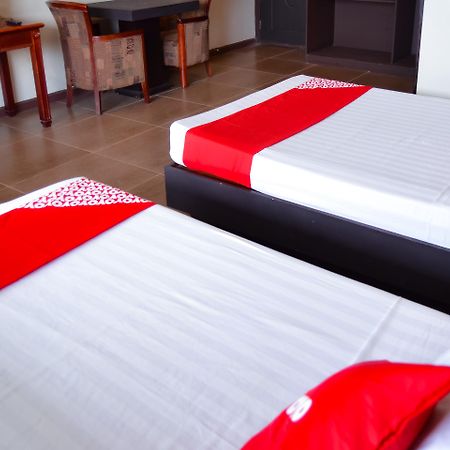 Super Oyo 791 Bell Mansion Hotel Quezon City Bagian luar foto