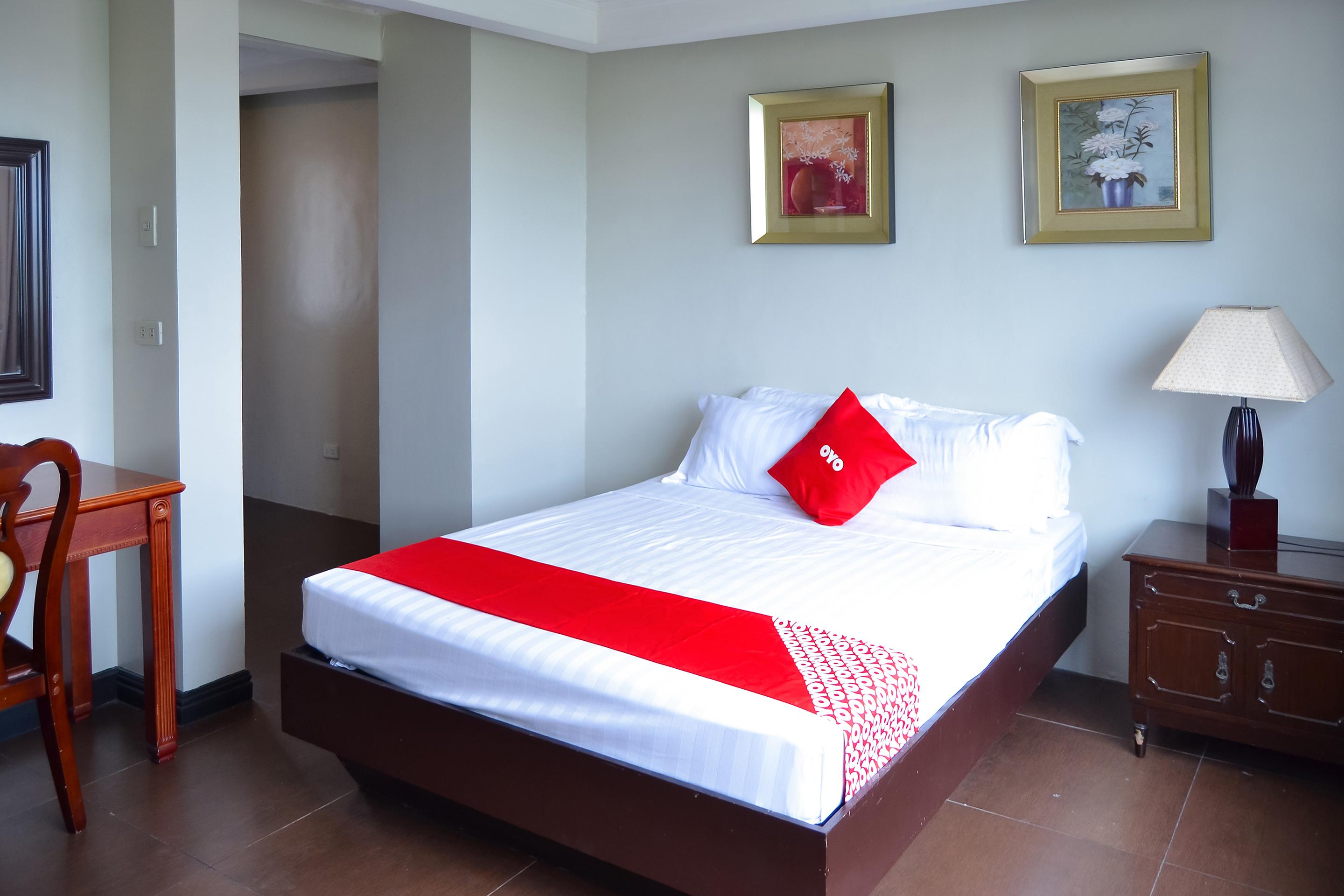 Super Oyo 791 Bell Mansion Hotel Quezon City Bagian luar foto