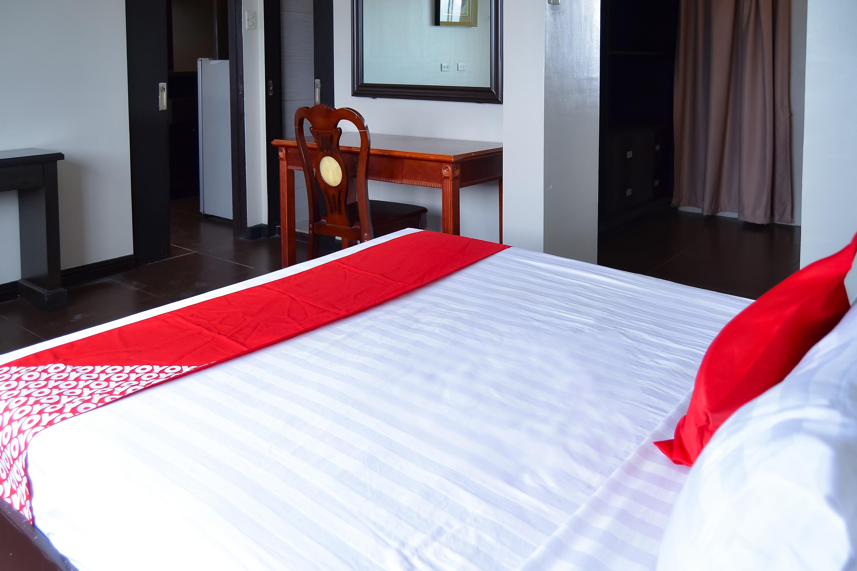 Super Oyo 791 Bell Mansion Hotel Quezon City Bagian luar foto