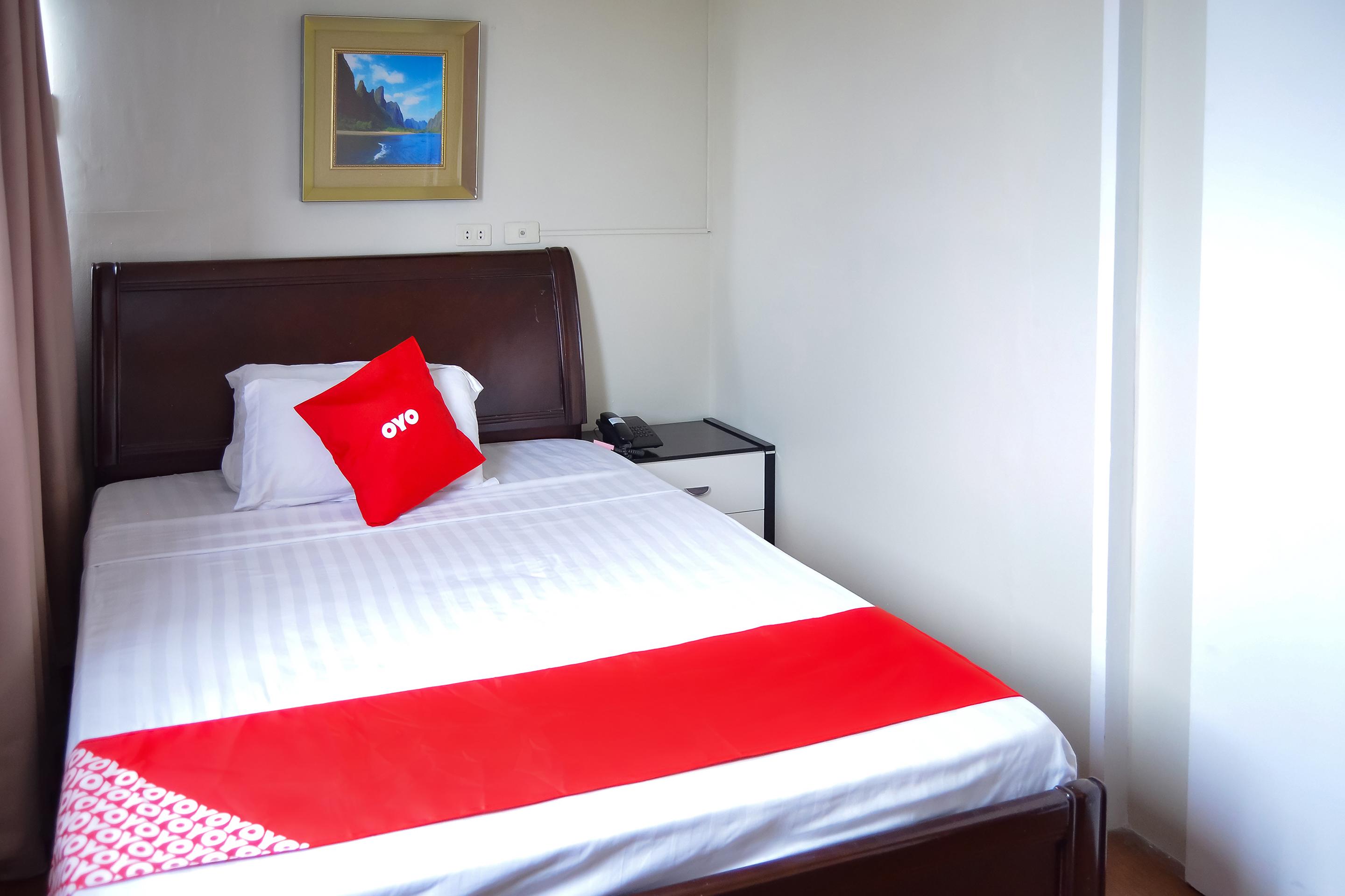 Super Oyo 791 Bell Mansion Hotel Quezon City Bagian luar foto