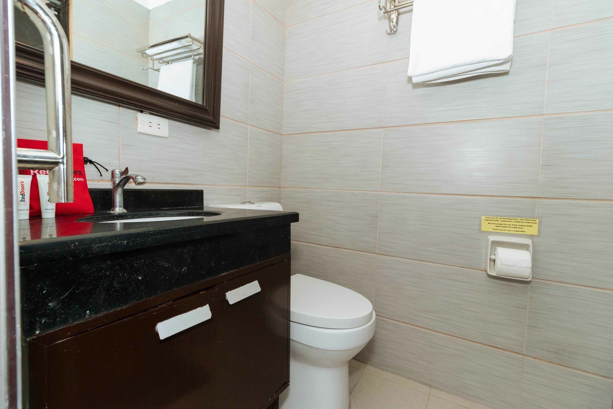 Super Oyo 791 Bell Mansion Hotel Quezon City Bagian luar foto